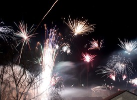 Normal_fireworks-1950773_960_720