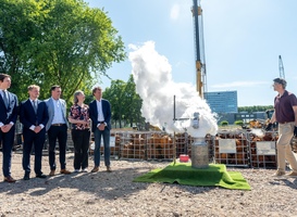 Tijdscapsule markeert start bouw Physics op TU Delft Campus